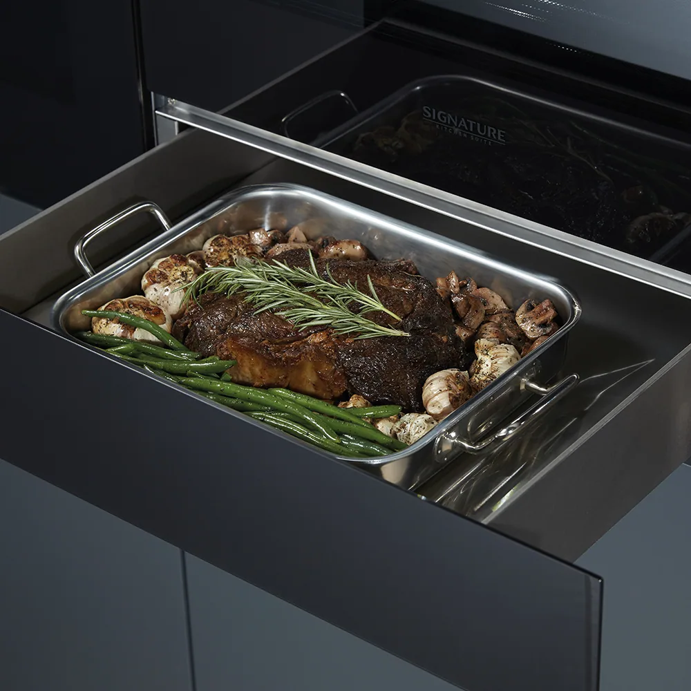 Шкаф для подогрева посуды Signature Kitchen Suite SKSWD2401S